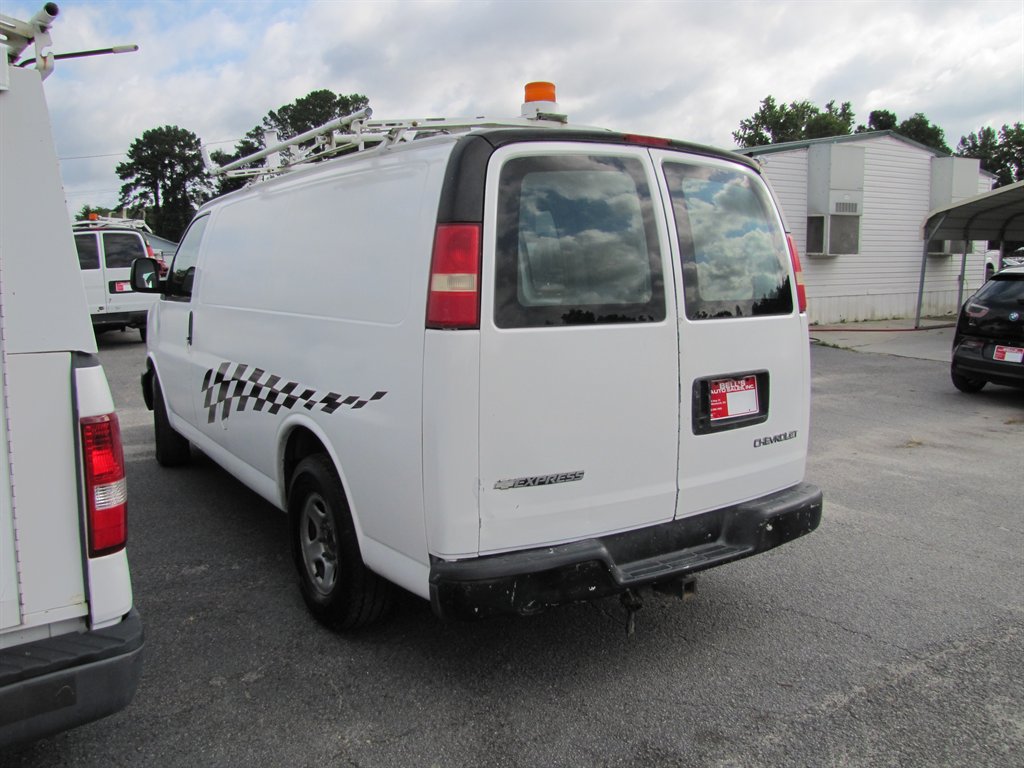Chevrolet G1500 Vans photo 6