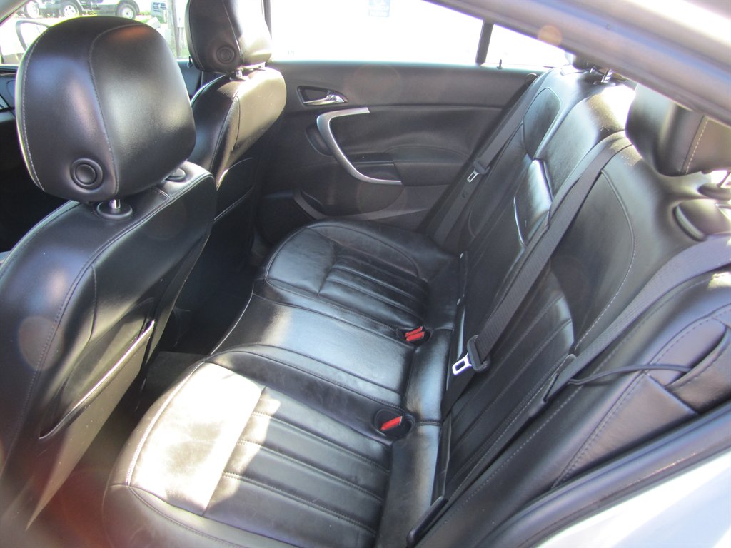 Buick Regal photo 8