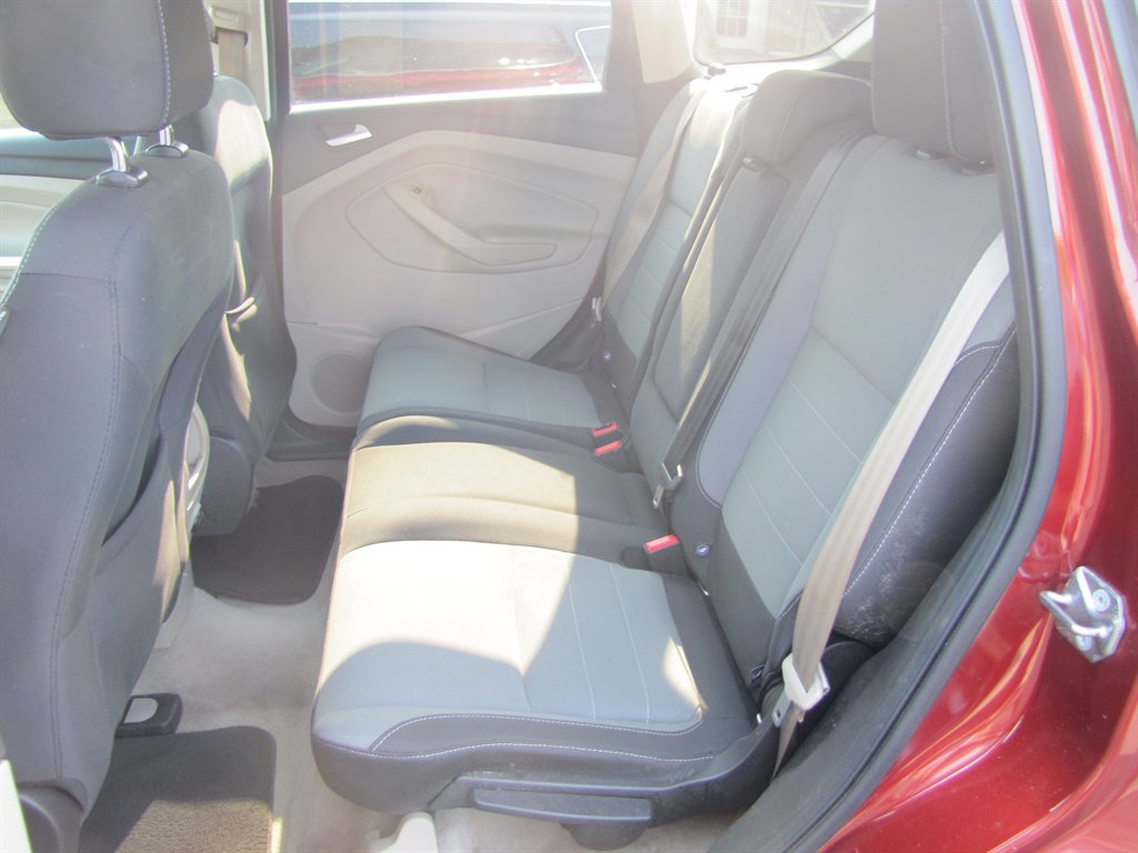 Ford Escape photo 7
