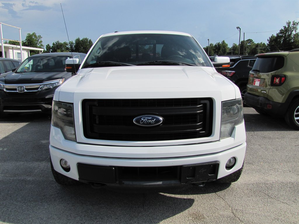 Ford F150 photo 2