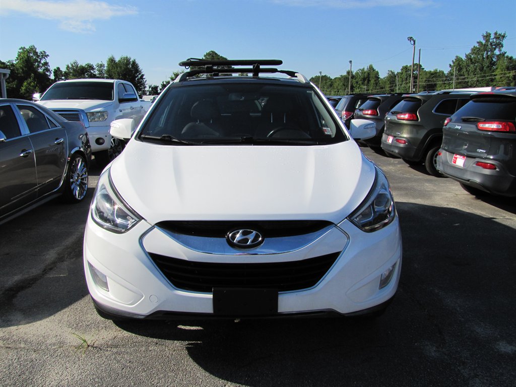 Hyundai Tucson photo 2