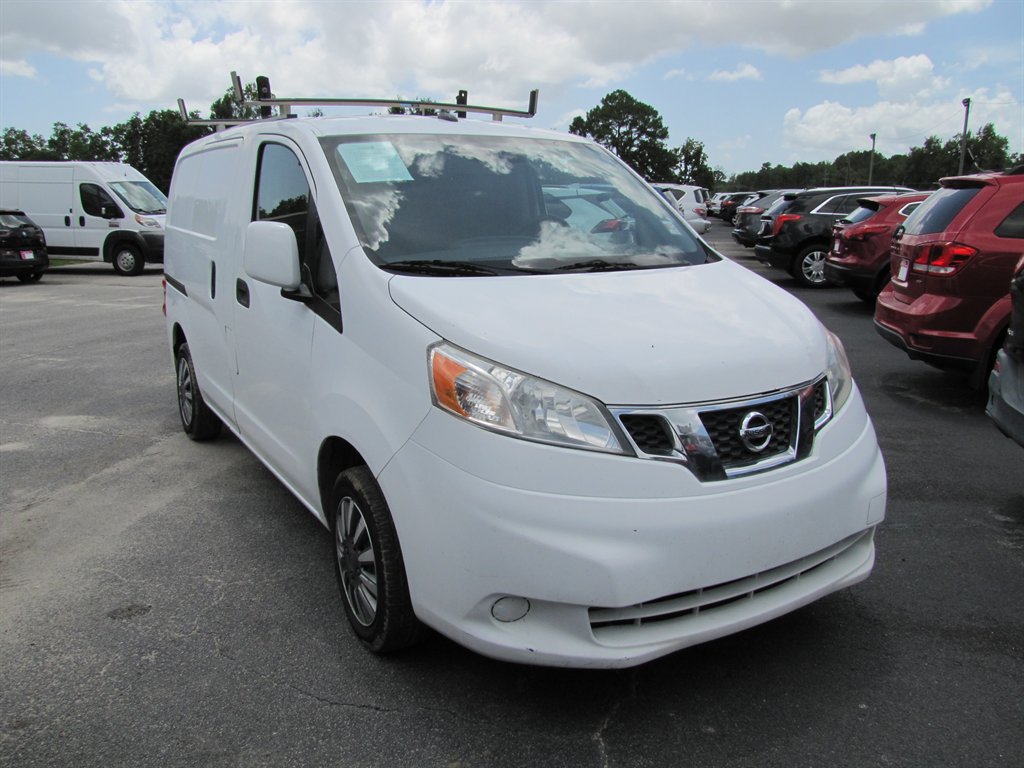 Nissan NV 200 photo 3