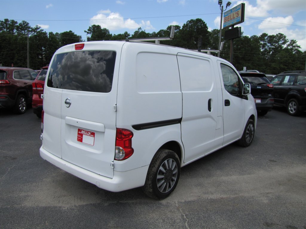 Nissan NV 200 photo 4