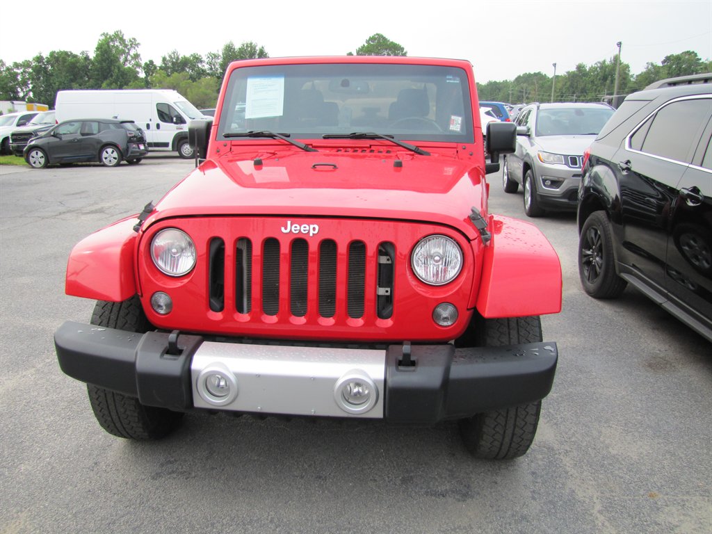 Jeep Wrangler photo 2