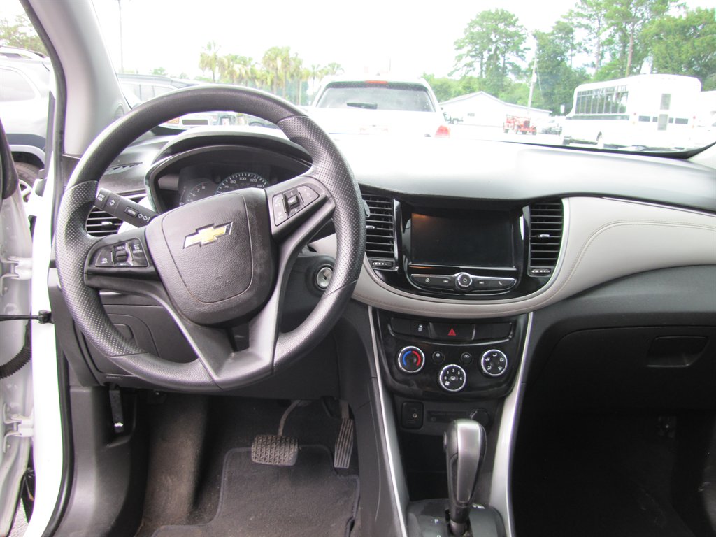 Chevrolet Trax photo 9