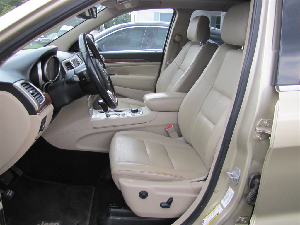 Jeep Grand Cherokee photo 7