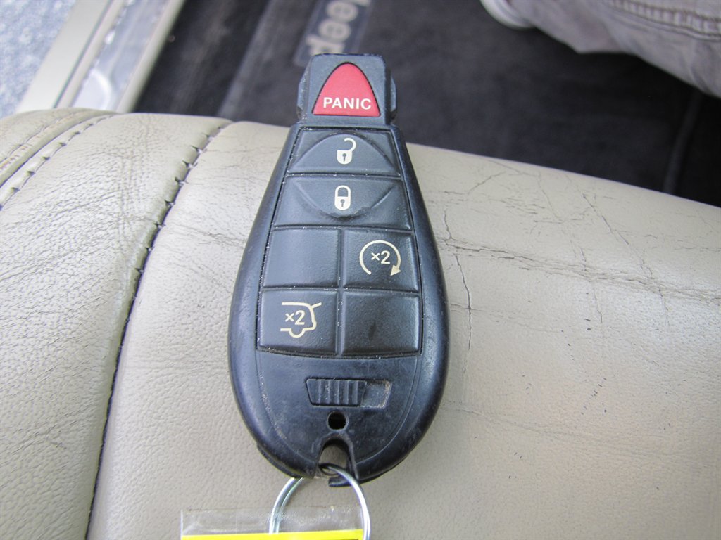 Jeep Grand Cherokee photo 14