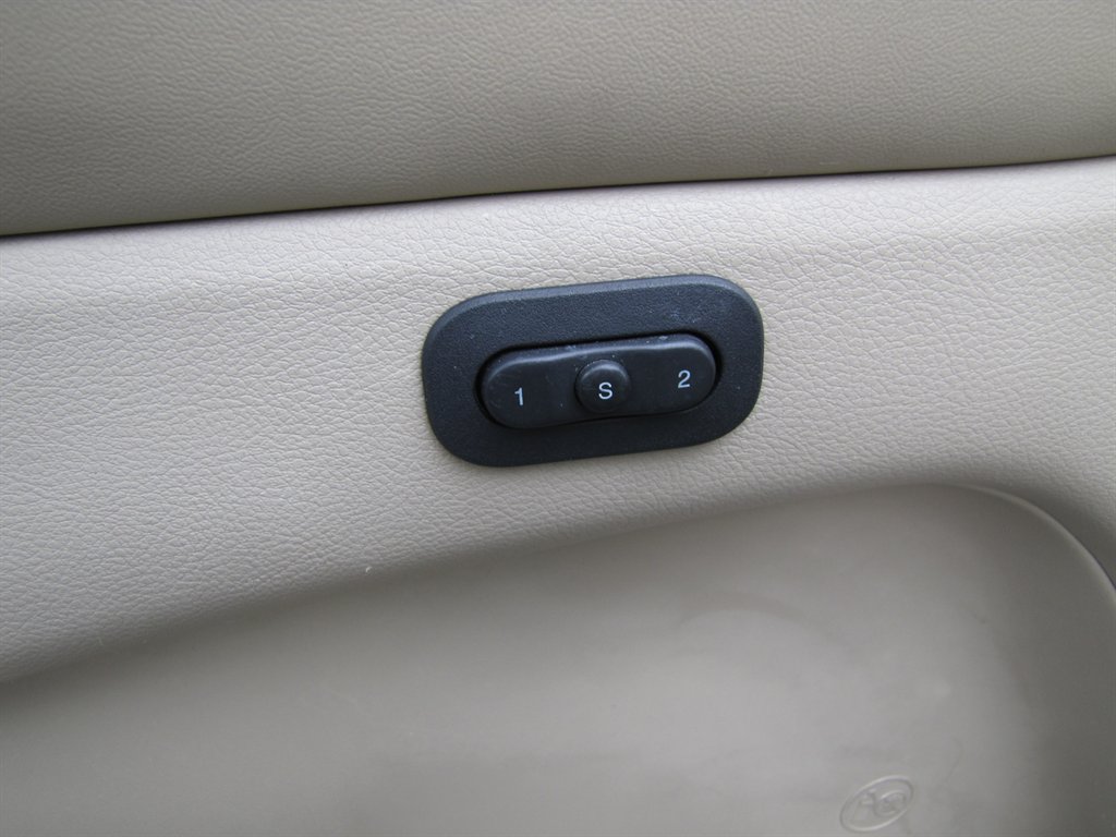 Jeep Grand Cherokee photo 12