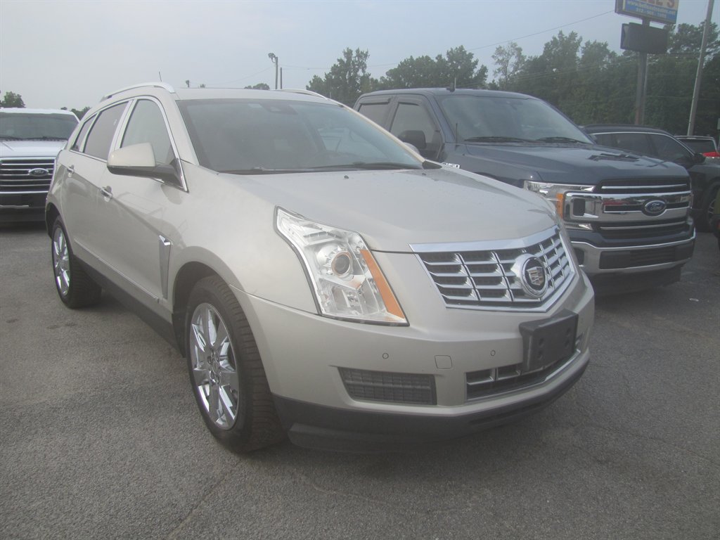 Cadillac SRX photo 3