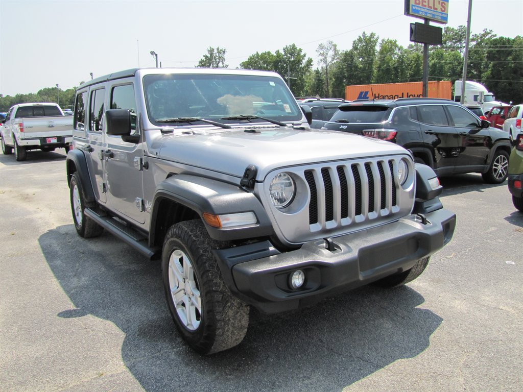 Jeep Wrangler photo 3