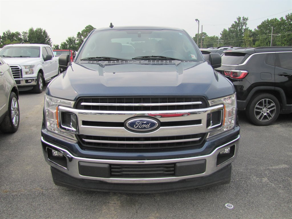 Ford F150 photo 2