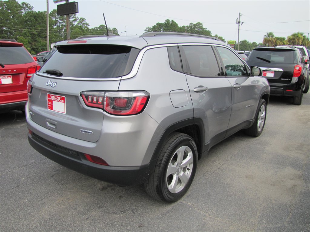 Jeep Compass photo 4
