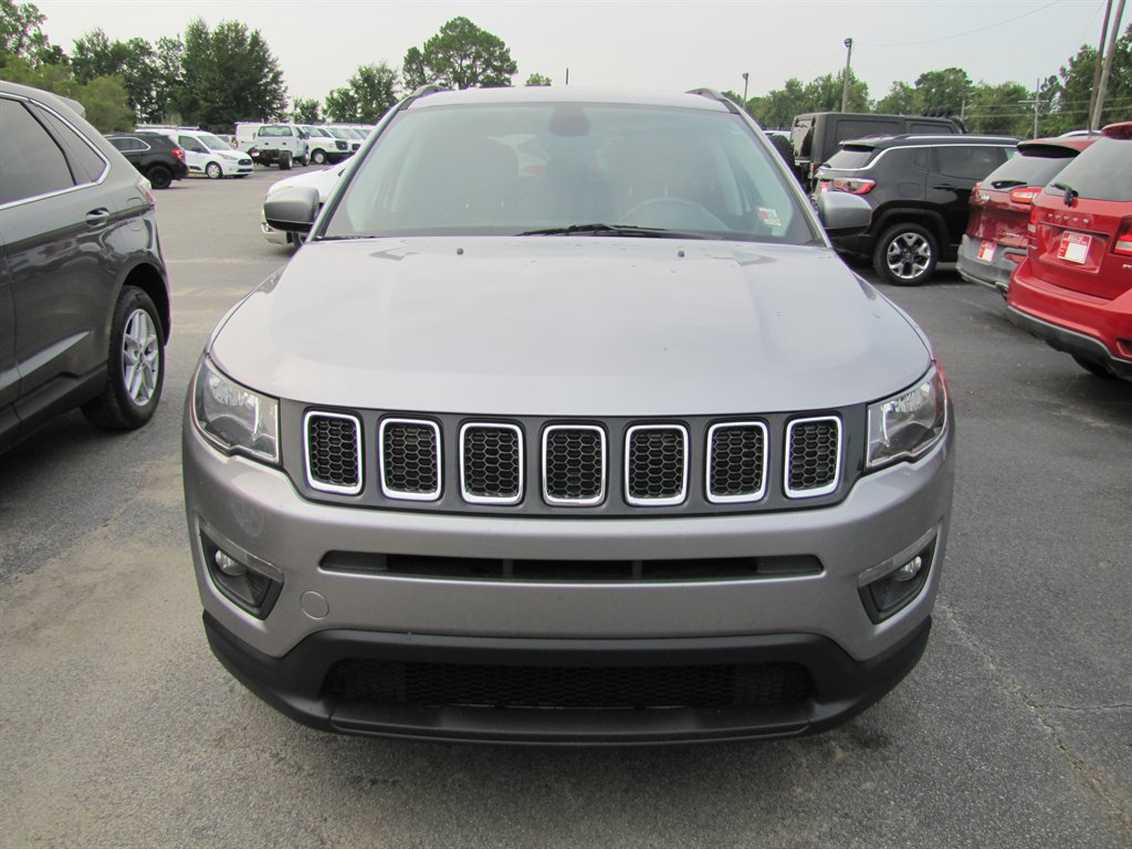 Jeep Compass photo 2