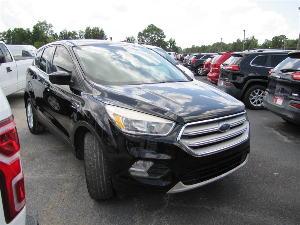 Ford Escape photo 3