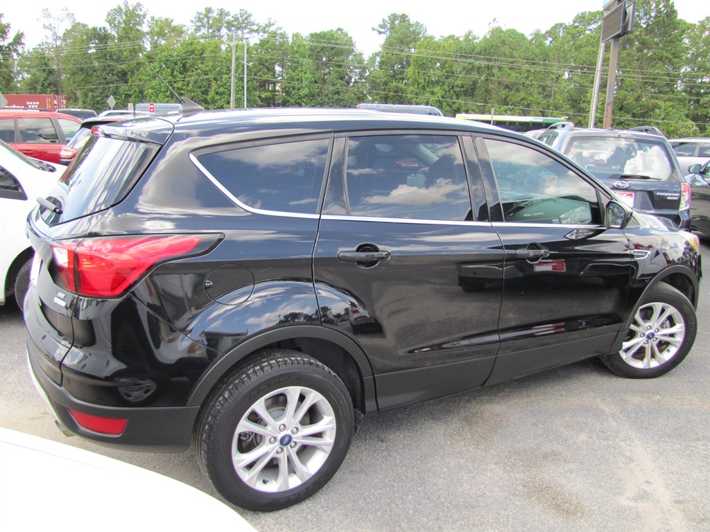 Ford Escape photo 4