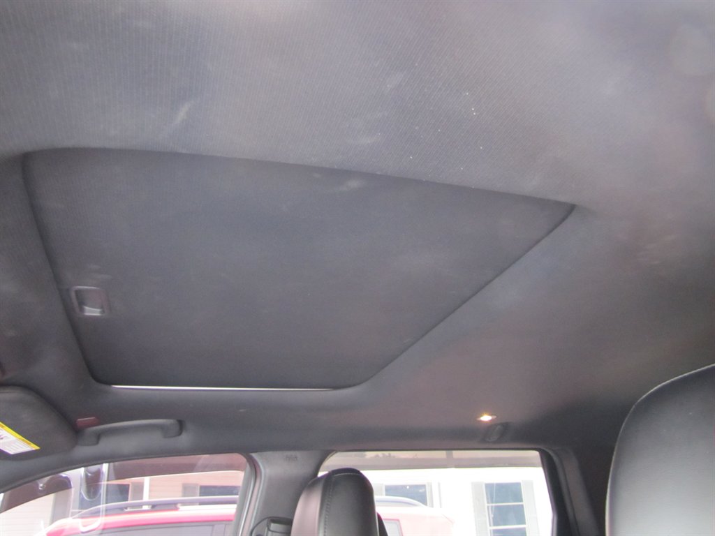Jeep Grand Cherokee photo 11