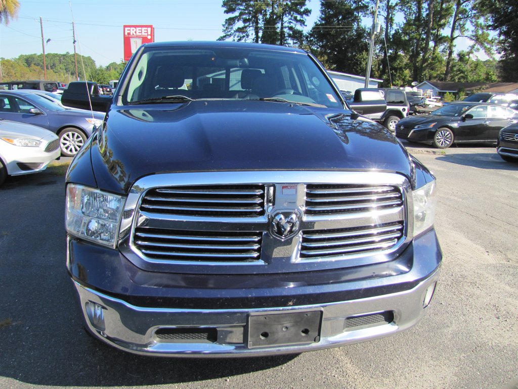 Ram 1500 photo 2