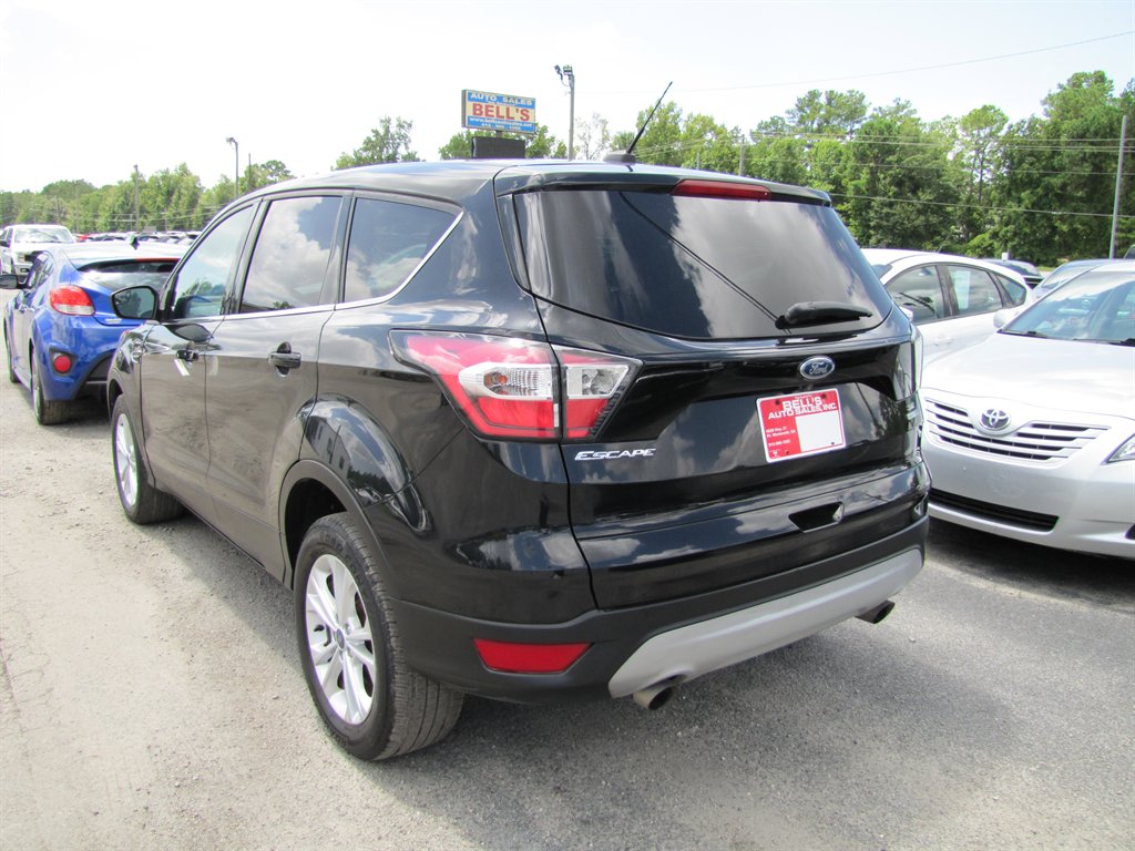 Ford Escape photo 6