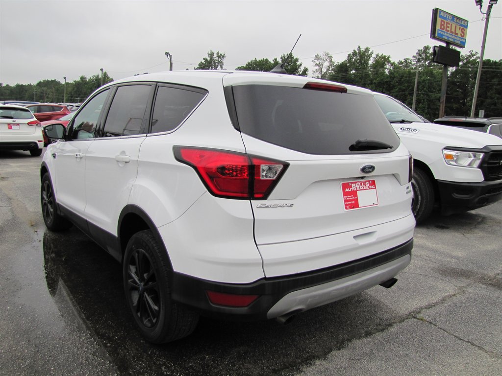 Ford Escape photo 6