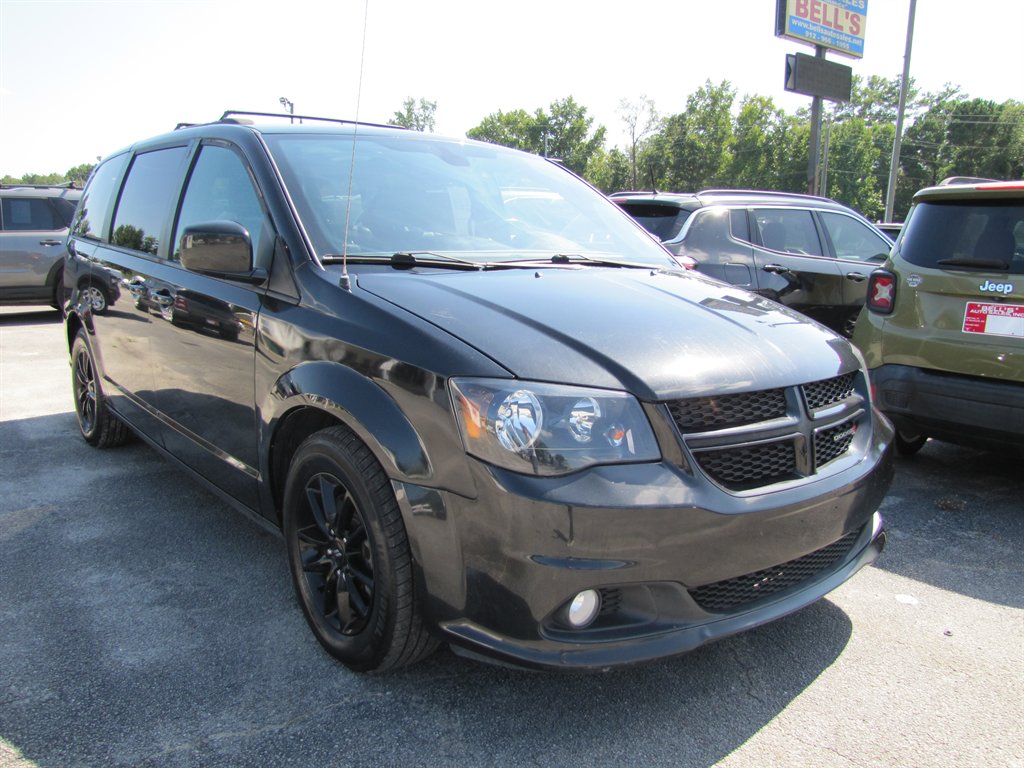 Dodge Grand Caravan photo 3