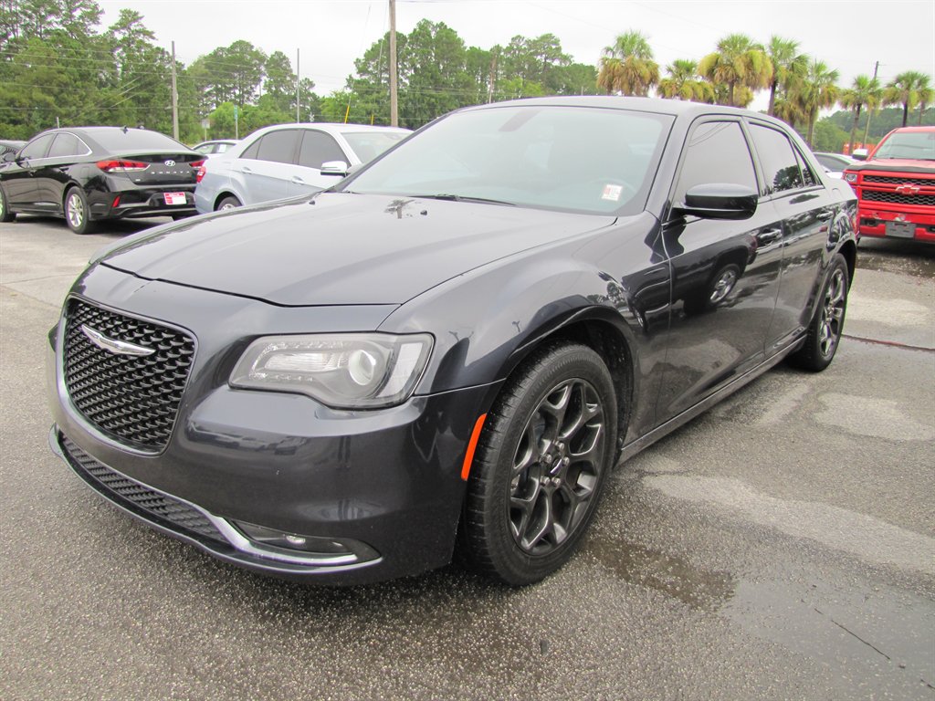 2018 Chrysler 300