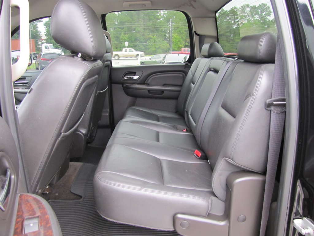 GMC Sierra 2500 photo 8