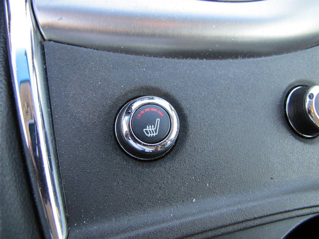 Infiniti G37 photo 11