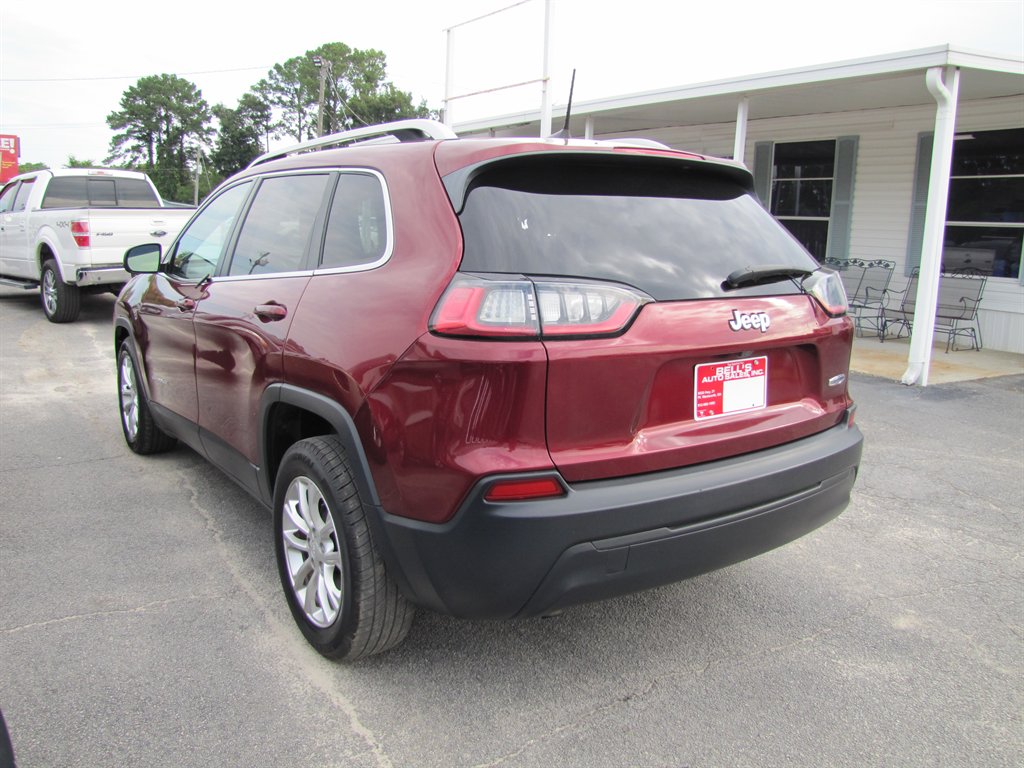 Jeep Cherokee photo 6