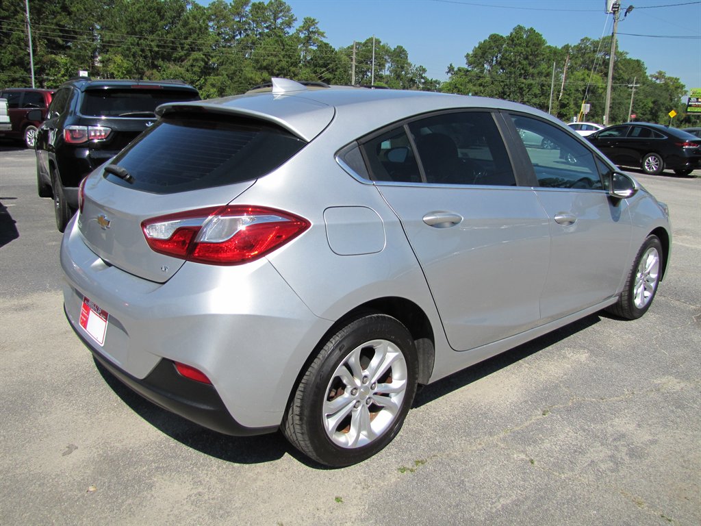 Chevrolet Cruze photo 4