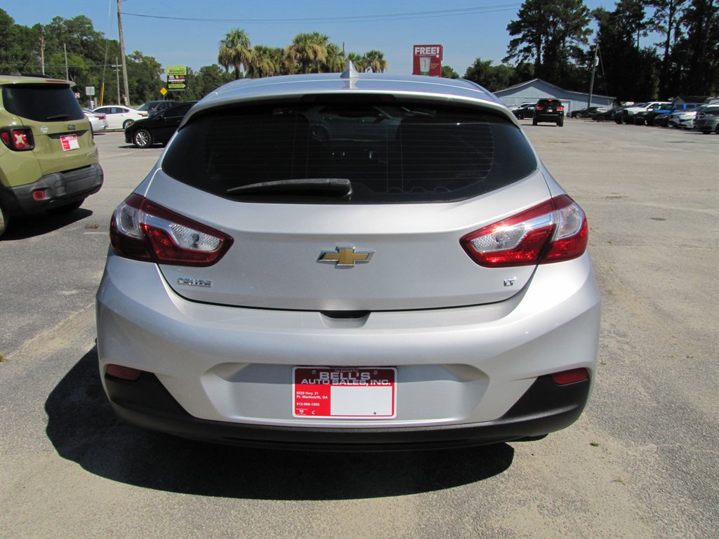 Chevrolet Cruze photo 5