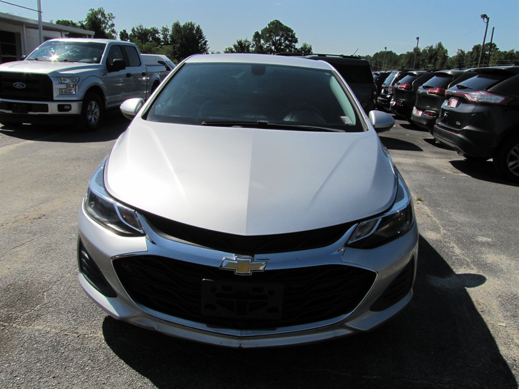 Chevrolet Cruze photo 2