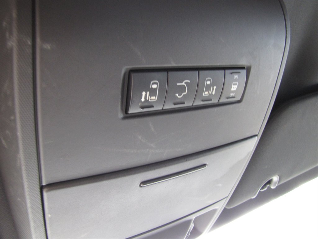 Dodge Grand Caravan photo 16