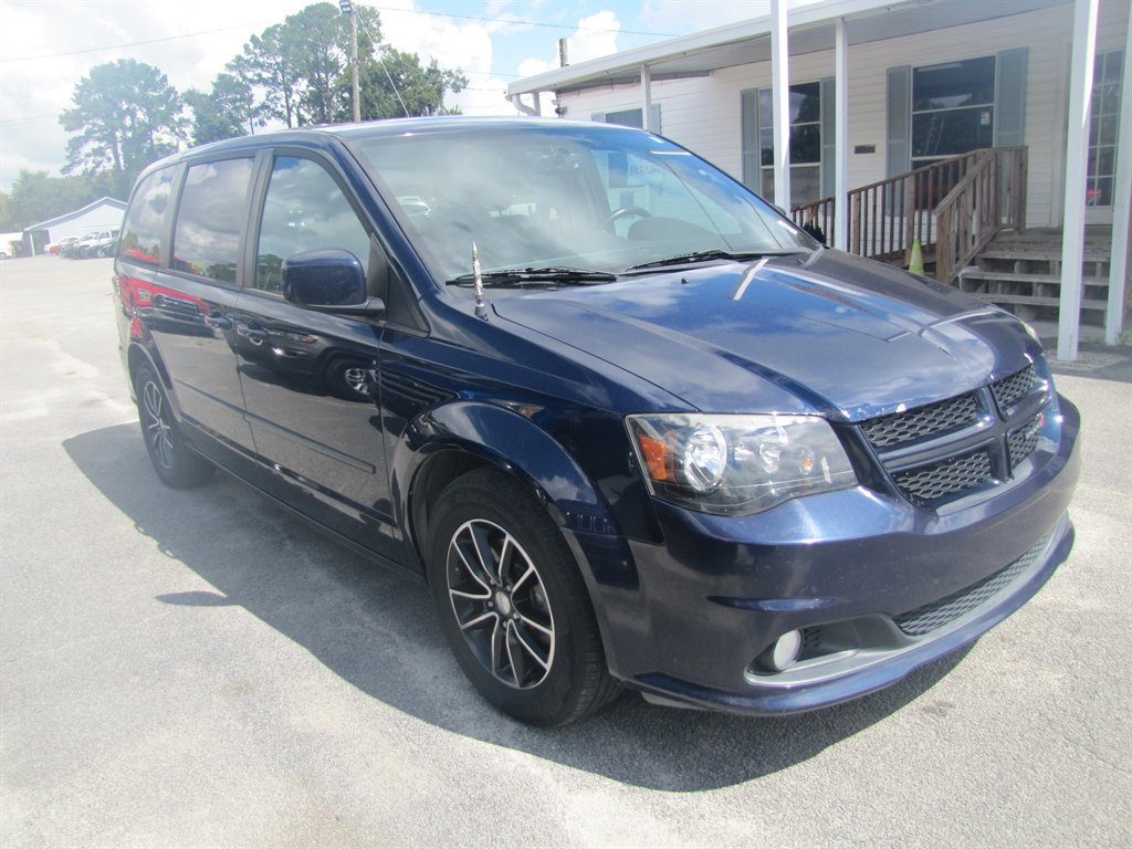 Dodge Grand Caravan photo 3