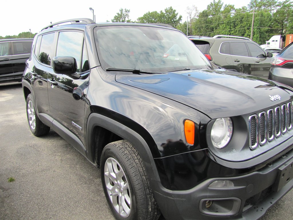 Jeep Renegade photo 2
