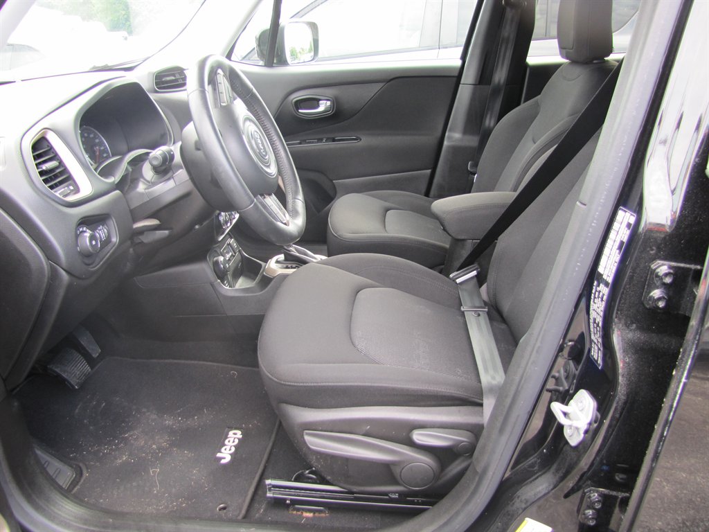 Jeep Renegade photo 6