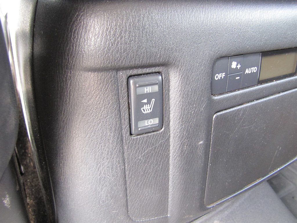 Infiniti QX80 photo 12