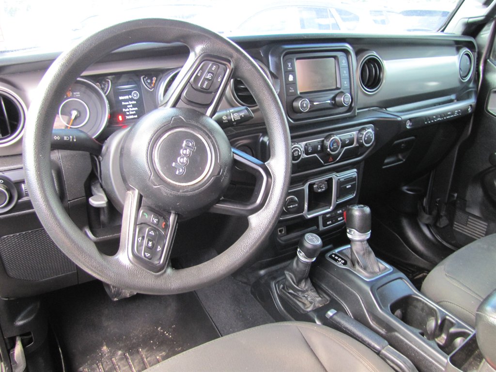 Jeep All-New Wrangler photo 9