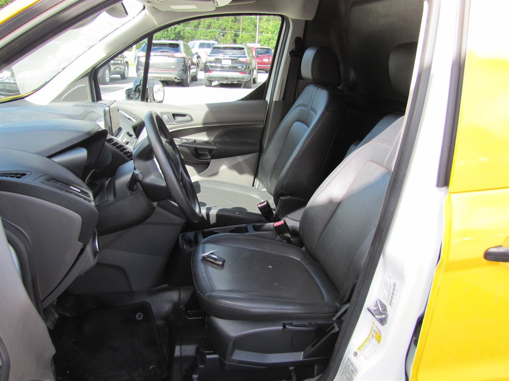 Ford Transit Connect photo 7