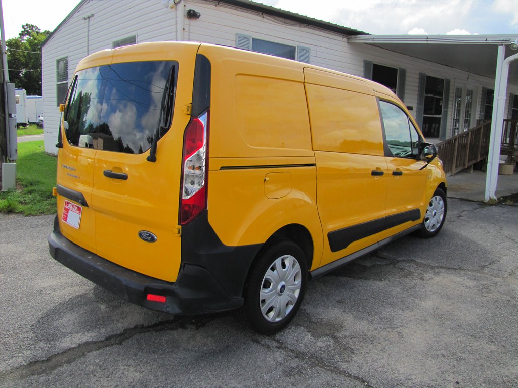 Ford Transit Connect photo 4