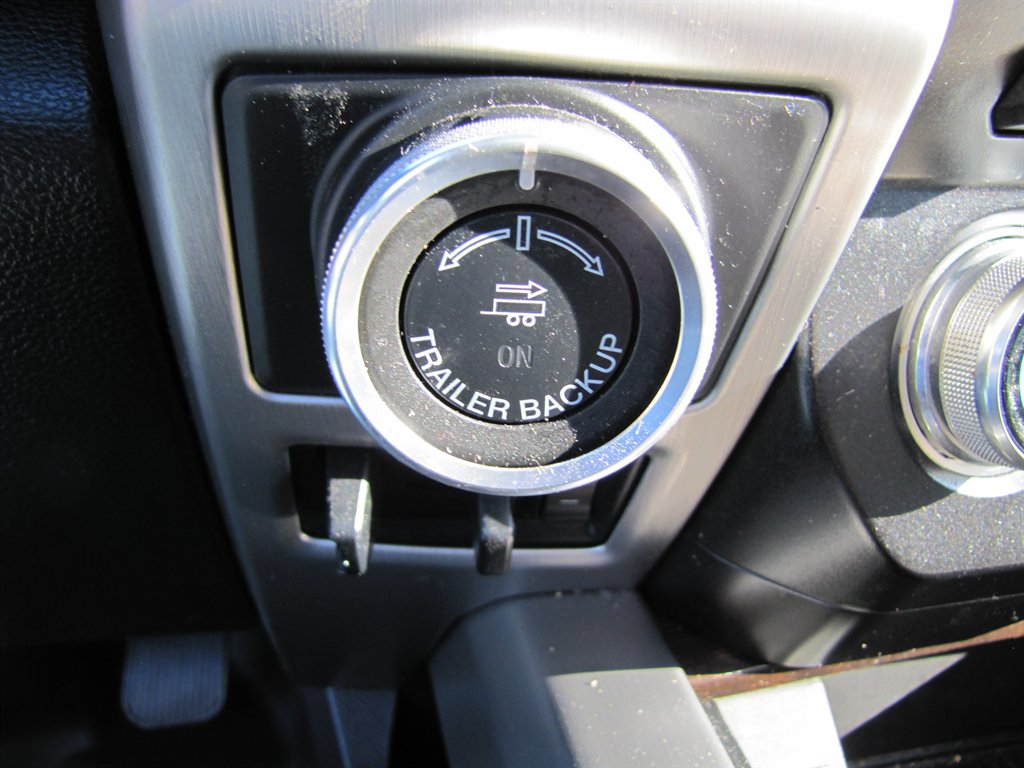 Ford F-150 photo 19