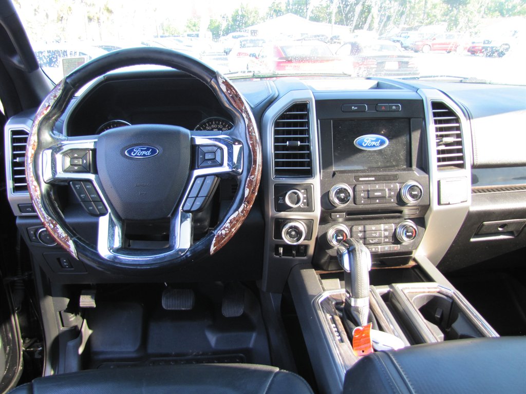 Ford F-150 photo 11