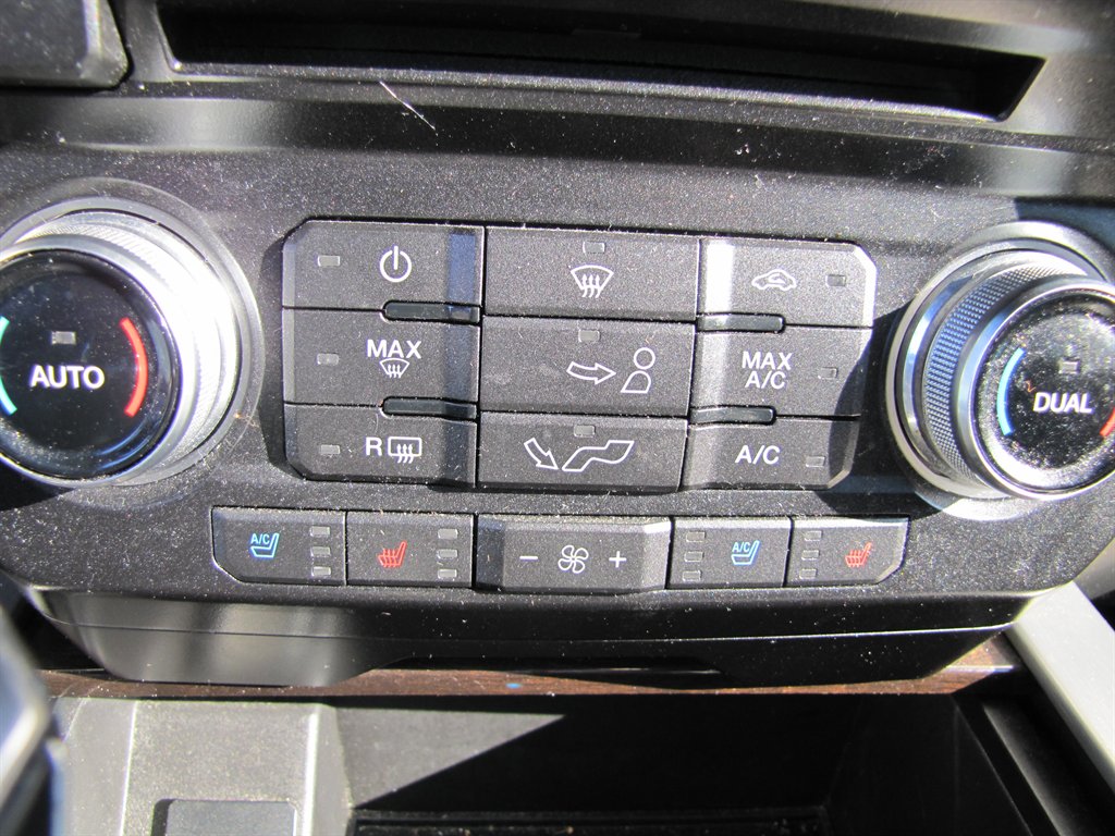 Ford F-150 photo 15