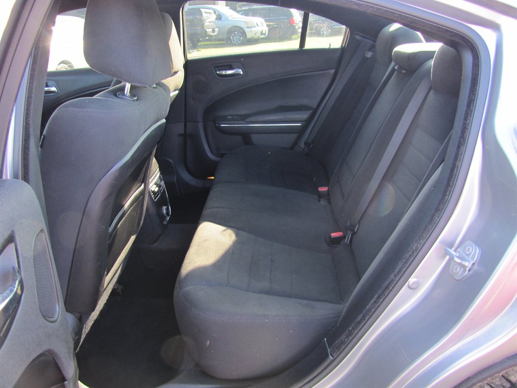 Dodge Charger photo 8