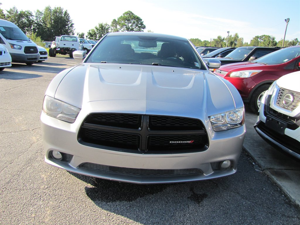Dodge Charger photo 2