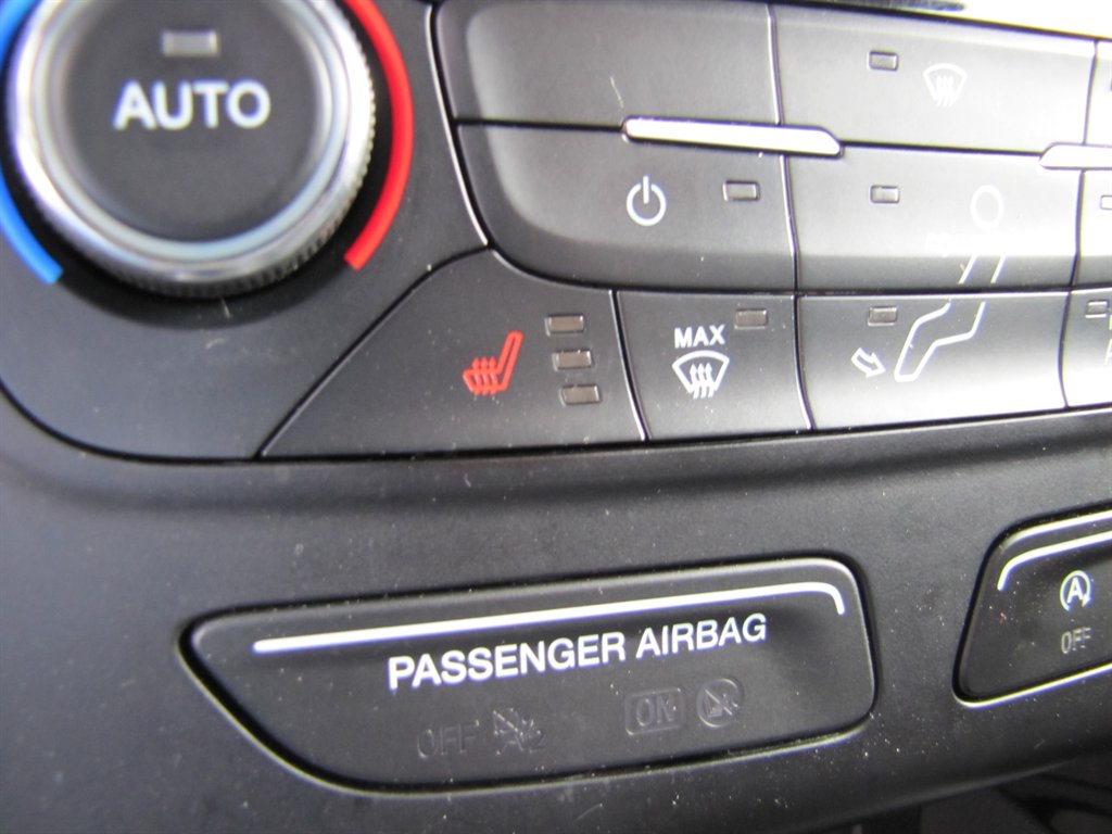 Ford Escape photo 11