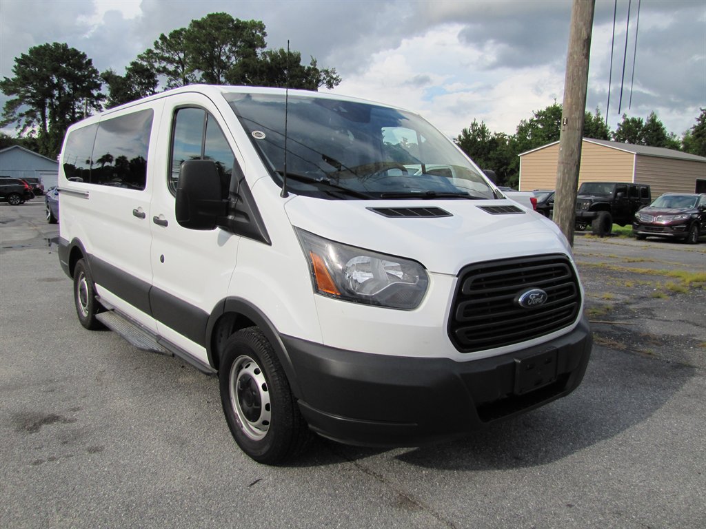 Ford T150 Vans photo 3