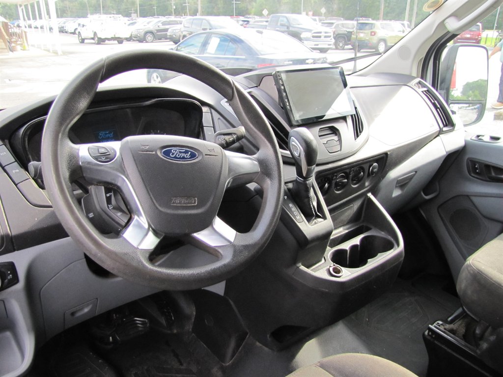 Ford T150 Vans photo 9