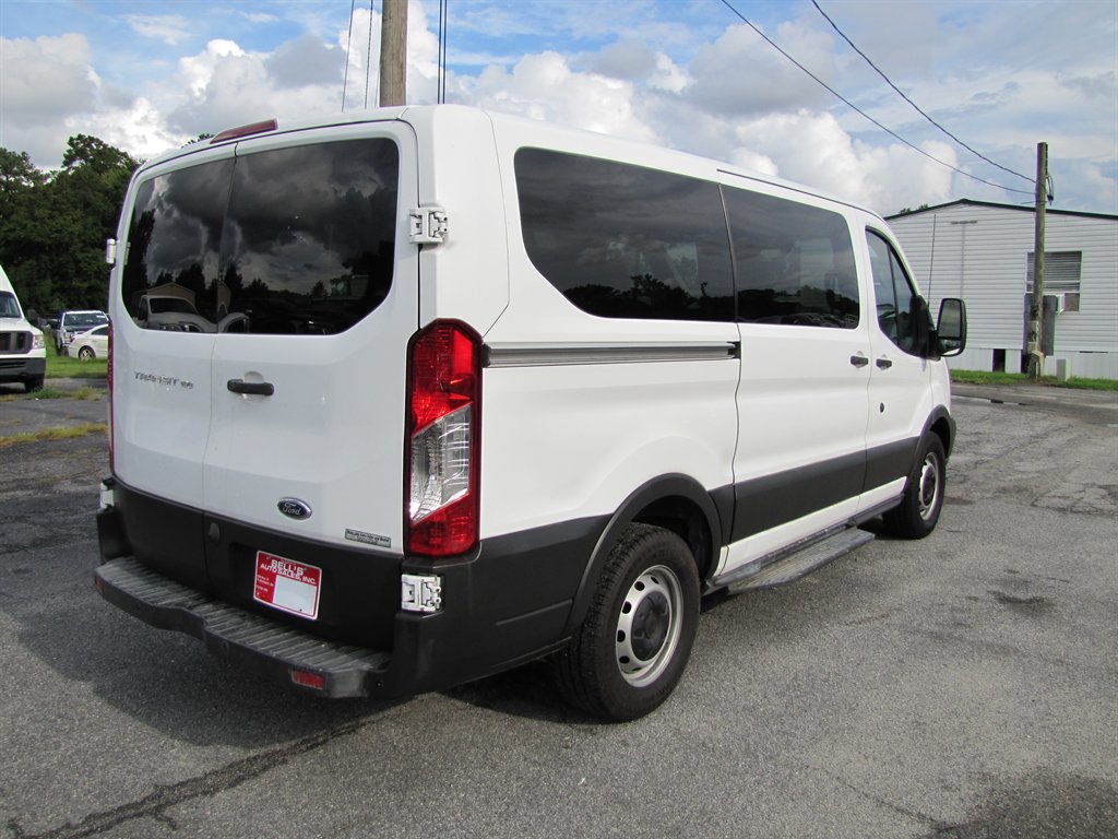 Ford T150 Vans photo 4