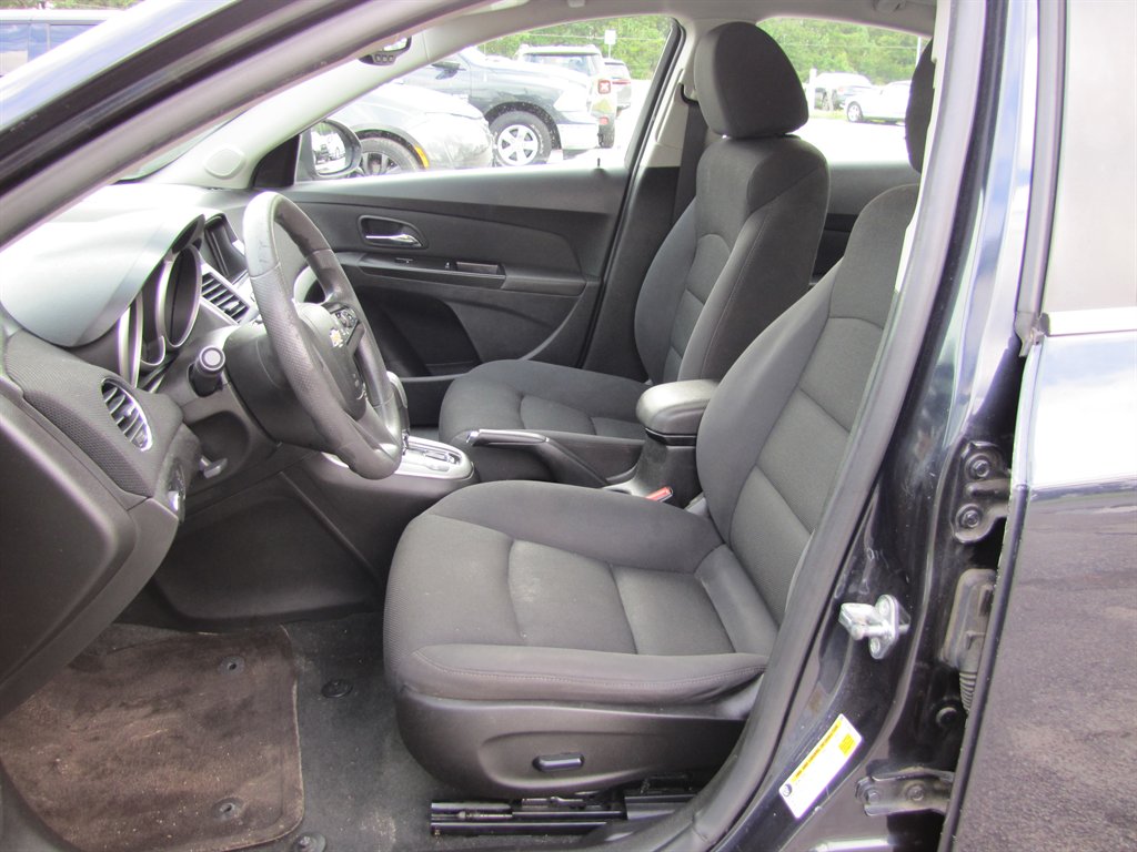 Chevrolet Cruze Limited photo 7