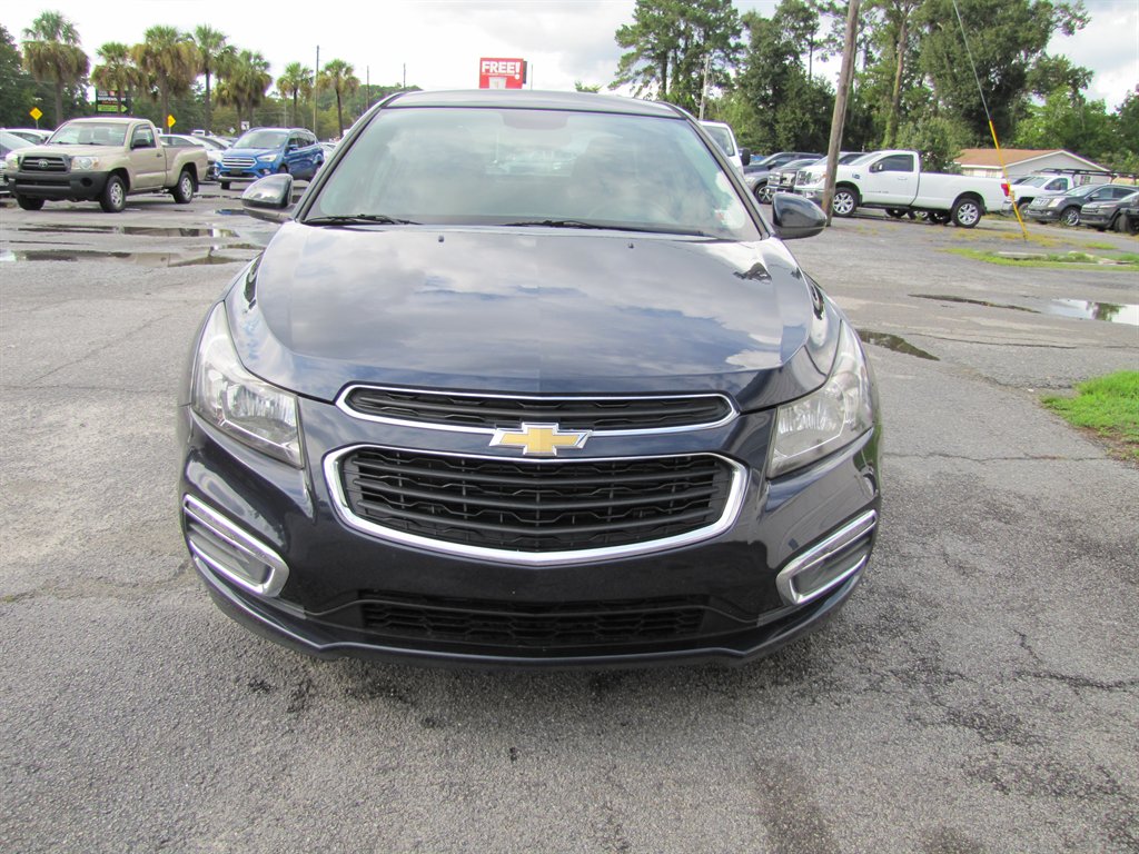 Chevrolet Cruze Limited photo 2